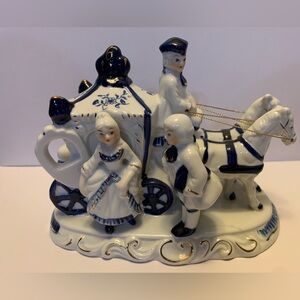 Porcelain Carriage Figurine